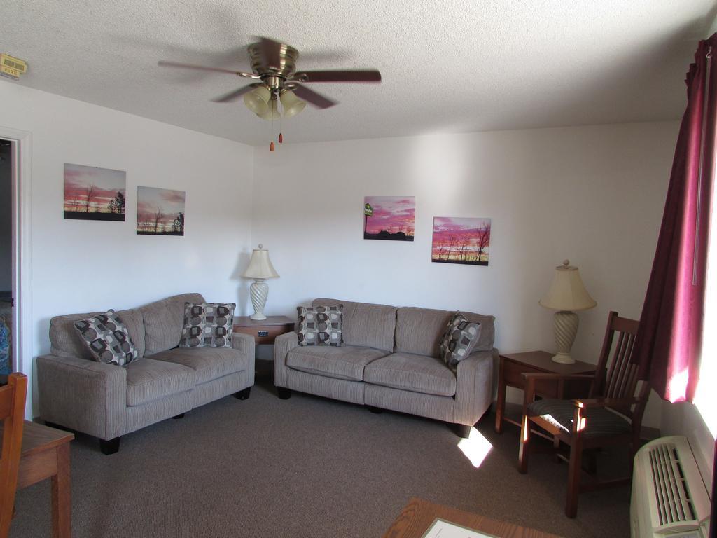 Douglas Inn & Suites, Blue Ridge, Ga Екстер'єр фото